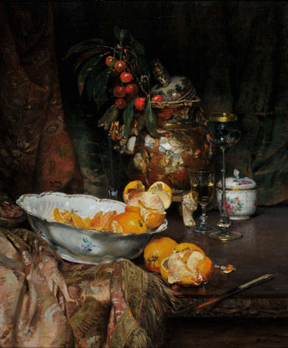 Oranges épluchées dans une coupe en faënce, brache de cerises, vase du Japon, deux verres et draperie